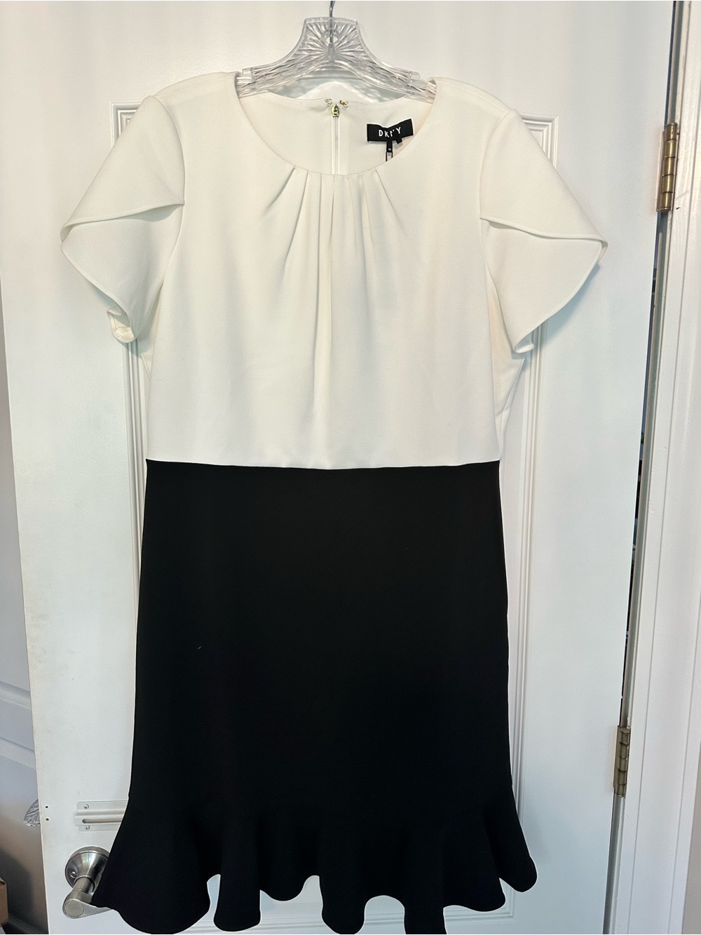 DKNY Two-Tone White and Black Flutter-Sleeve Midi Dress